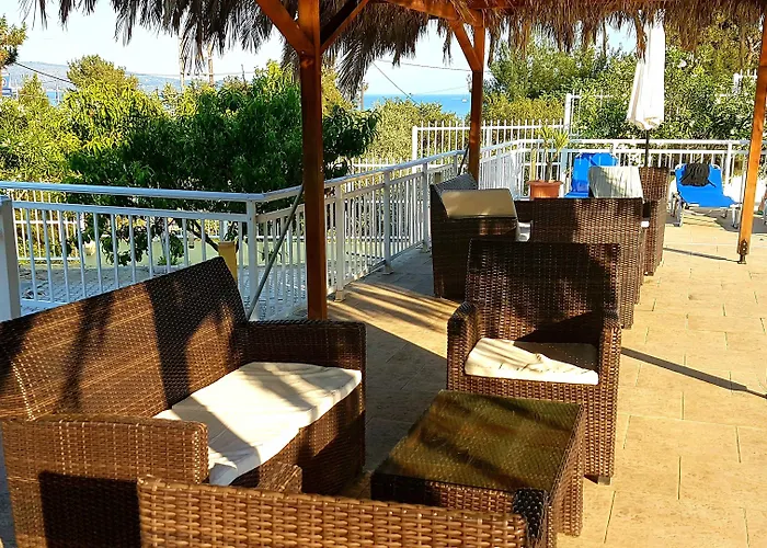 Отель Diamond 3*