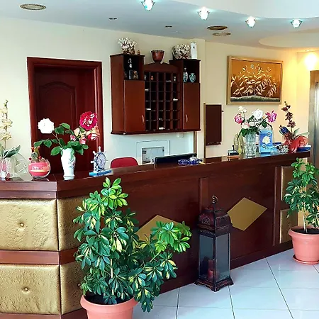 Diamond Hotel 3*