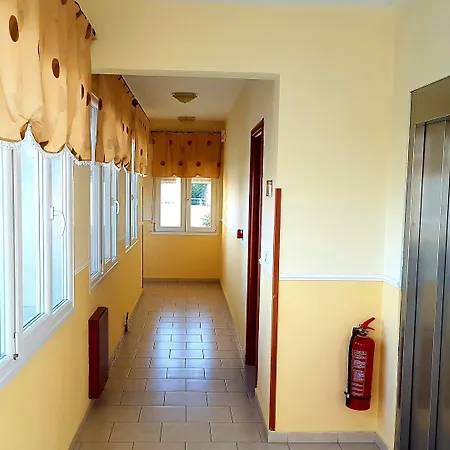 Diamond Hotel 3*