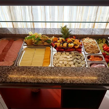 Diamond Hotel 3*